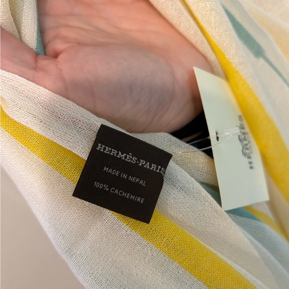 NWT Hermes Yellow and Green  cashmere bamboo striped Scarf - Picture 8 of 9